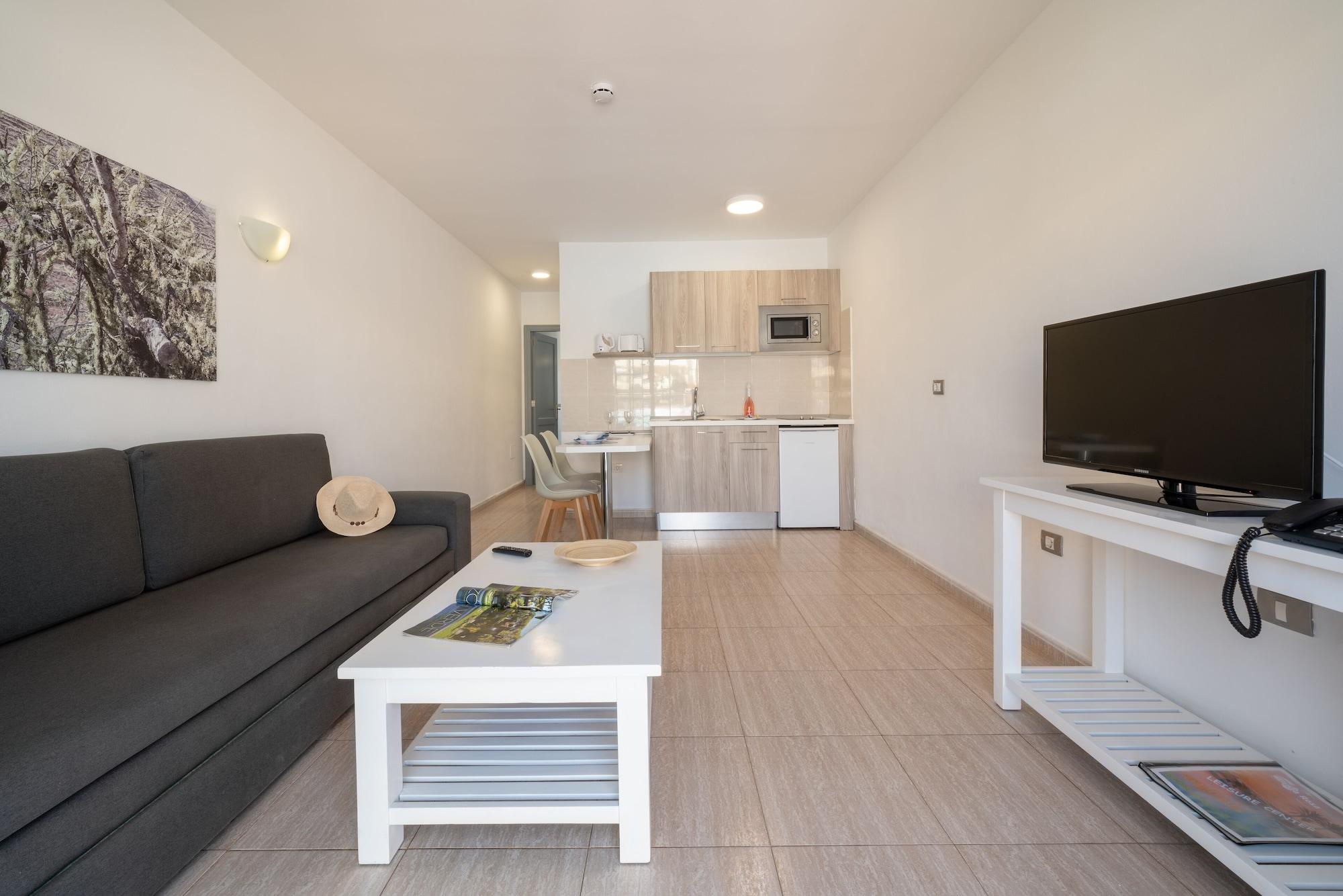Apartamentos Santa Rosa กอสตา เตกีสเซ ภายนอก รูปภาพ