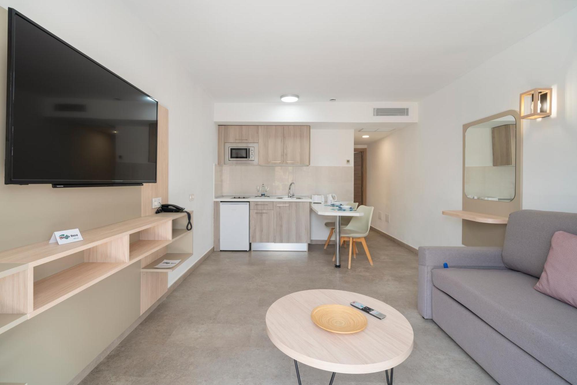 Apartamentos Santa Rosa กอสตา เตกีสเซ ภายนอก รูปภาพ