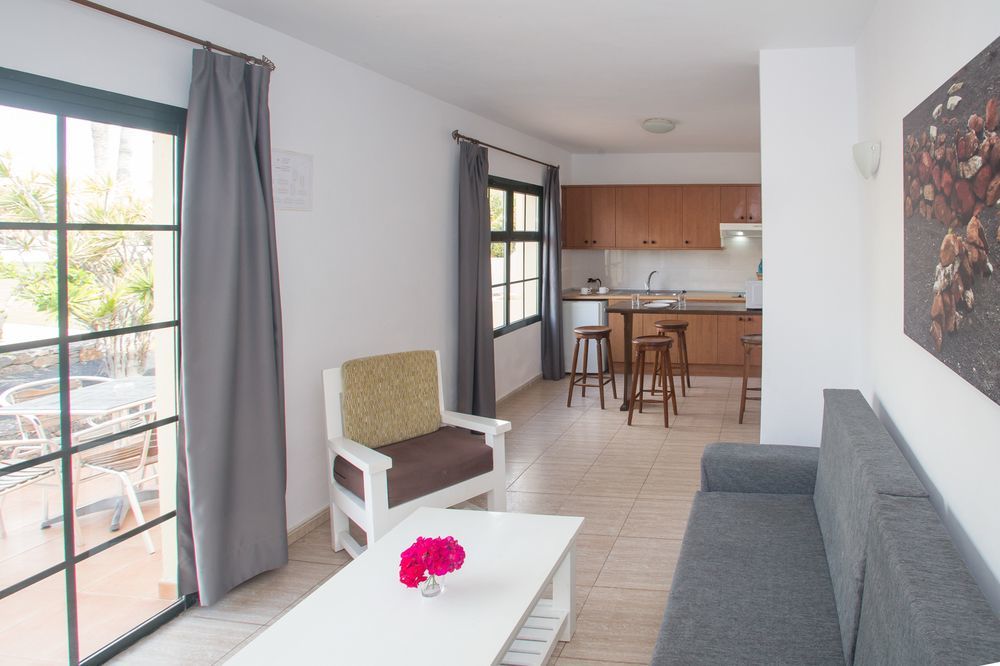 Apartamentos Santa Rosa กอสตา เตกีสเซ ภายนอก รูปภาพ